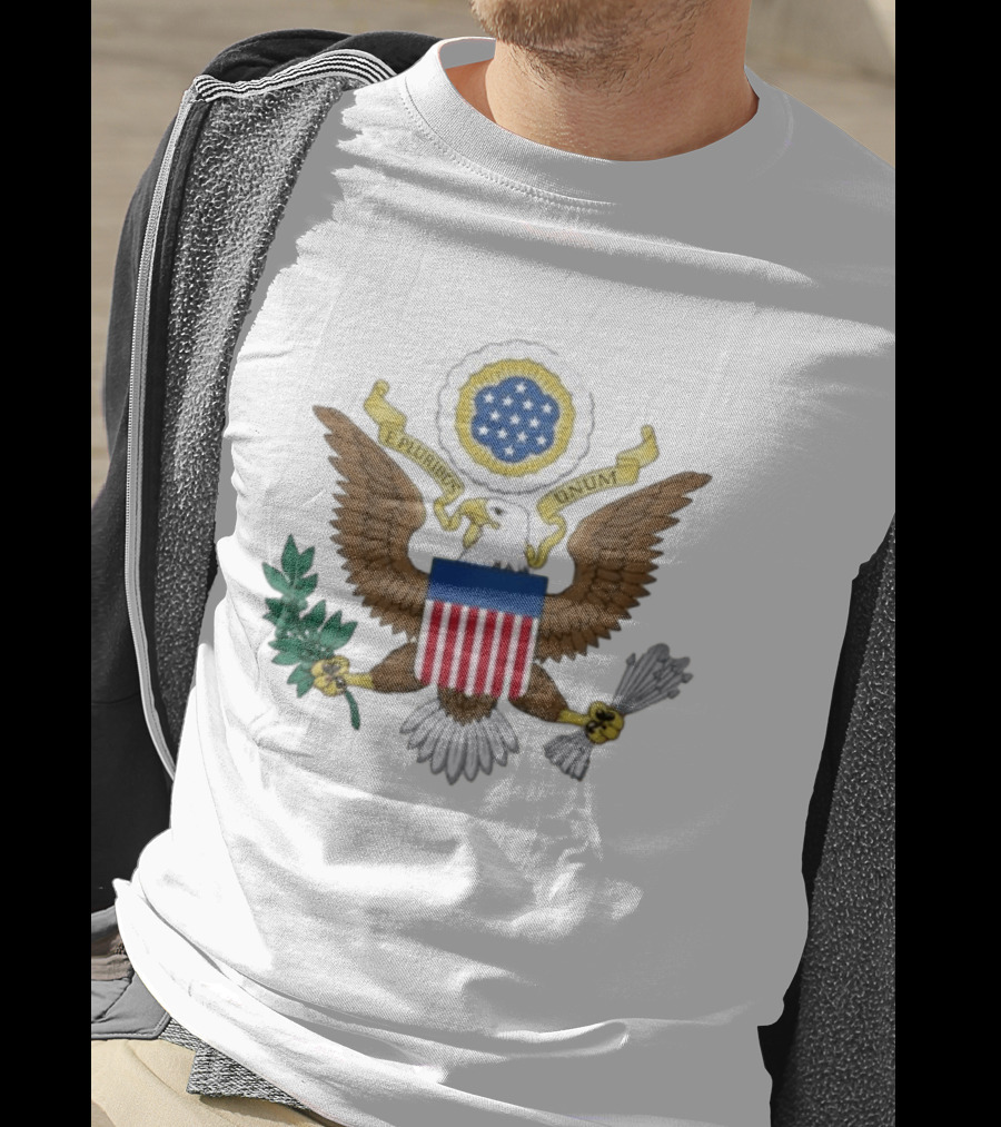 E Pluribus Unum United States Great Seal Bald Eagle Shield Stars T-Shirt