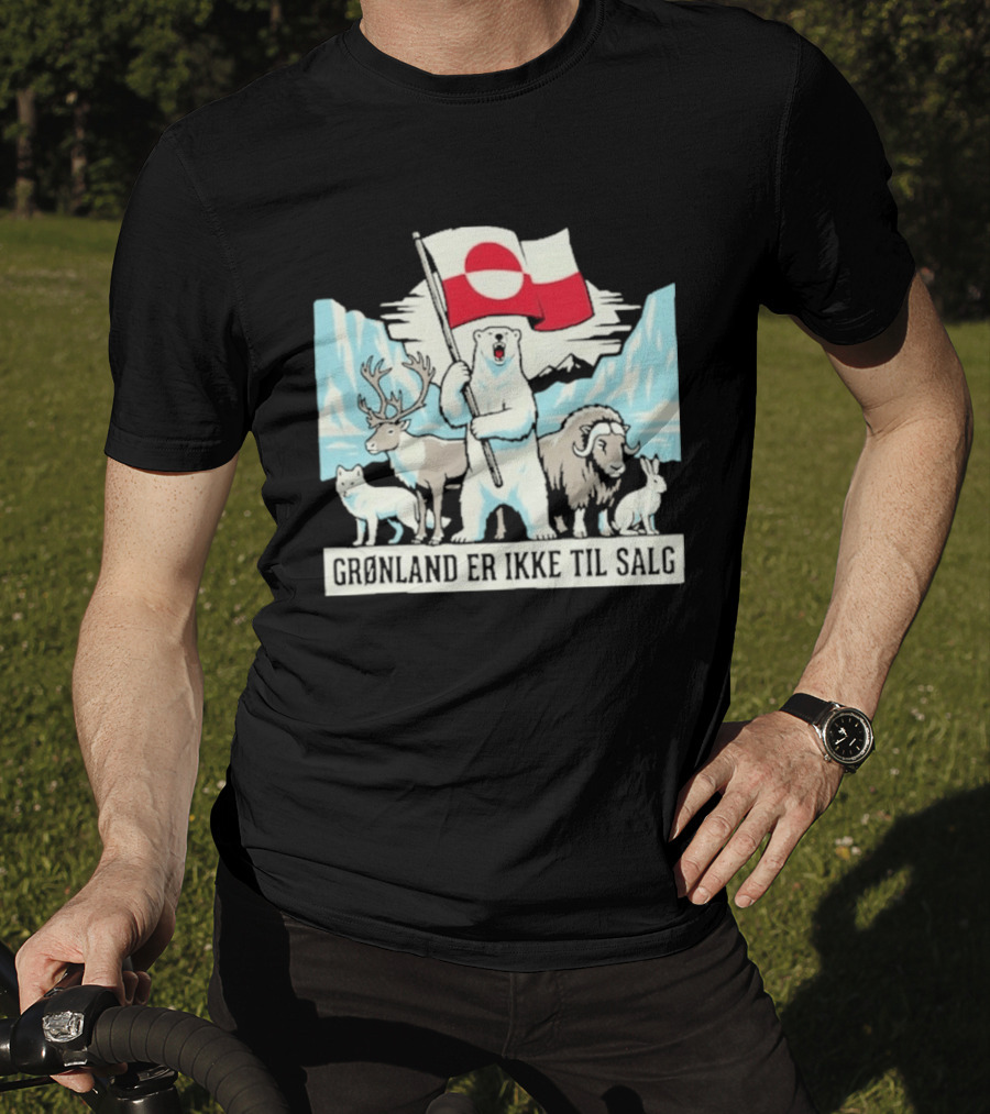 Grønland Er Ikke Til Salg Polar Bear Flag Reindeer Musk Ox Arctic Wildlife T-Shirt