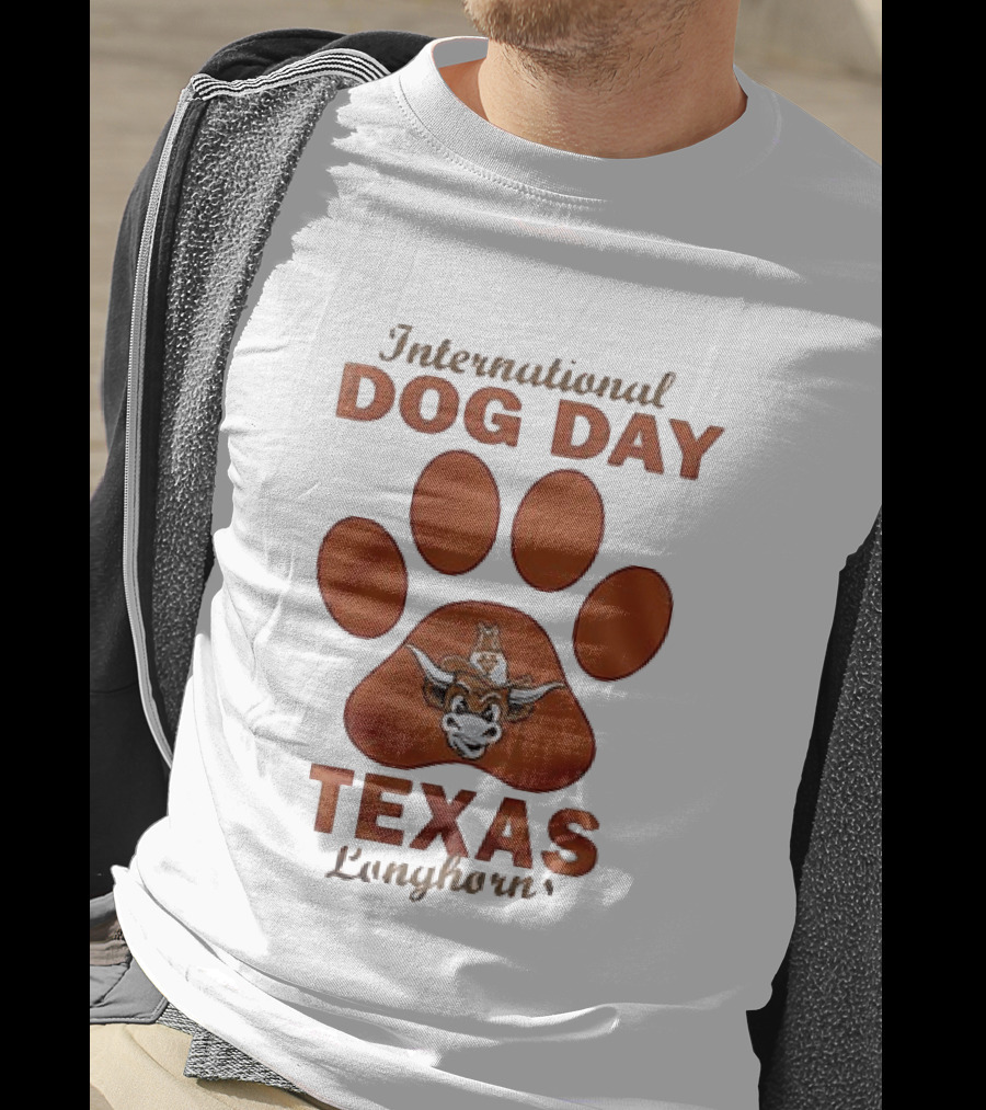 International Dog Day Texas Longhorns Paw Print T-Shirt