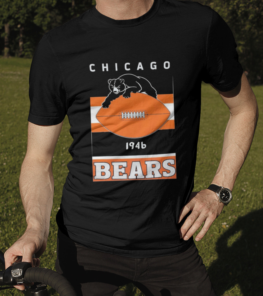 Chicago Bears 1946 Football Vintage Team History T-Shirt