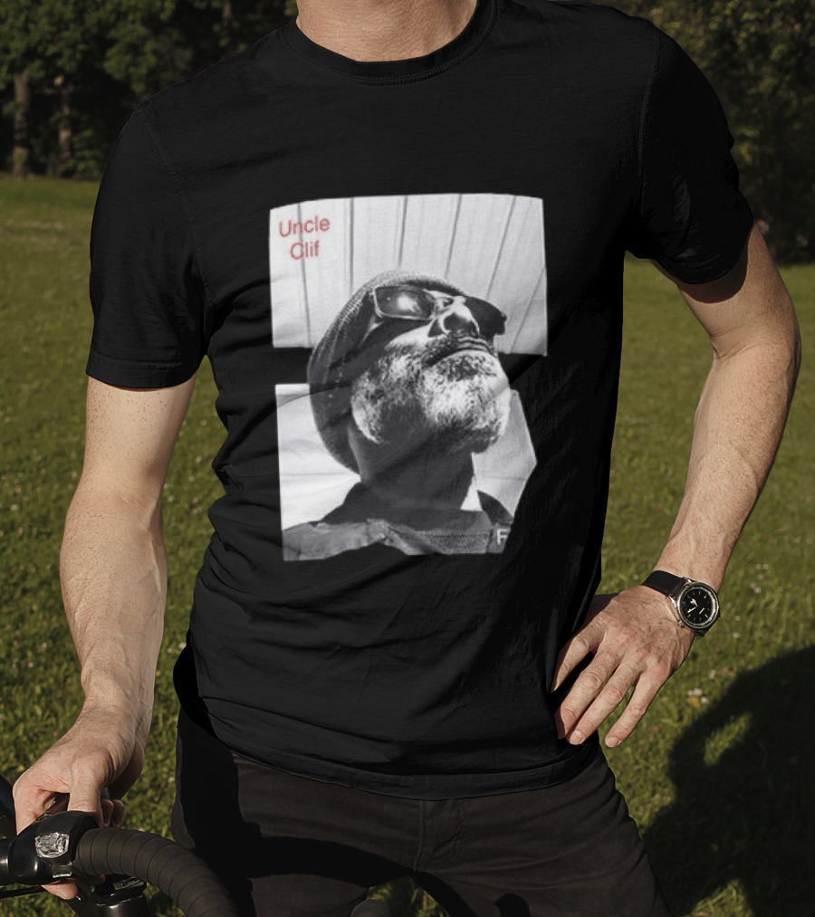 Uncle Clif Bring Back Common Sense Vintage Style Black And White Bearded Man In Sunglasses T-Shirt