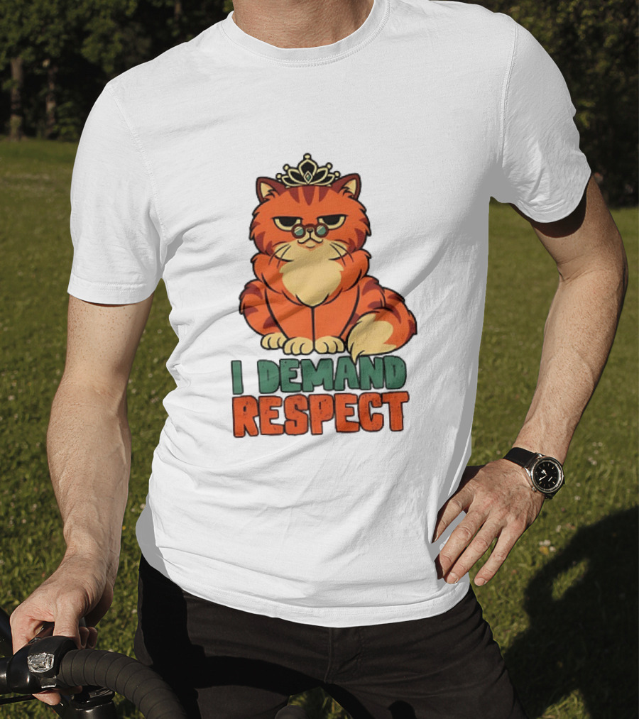 Cat With Crown I Demand Respect Pet Lover Distressed T-Shirt