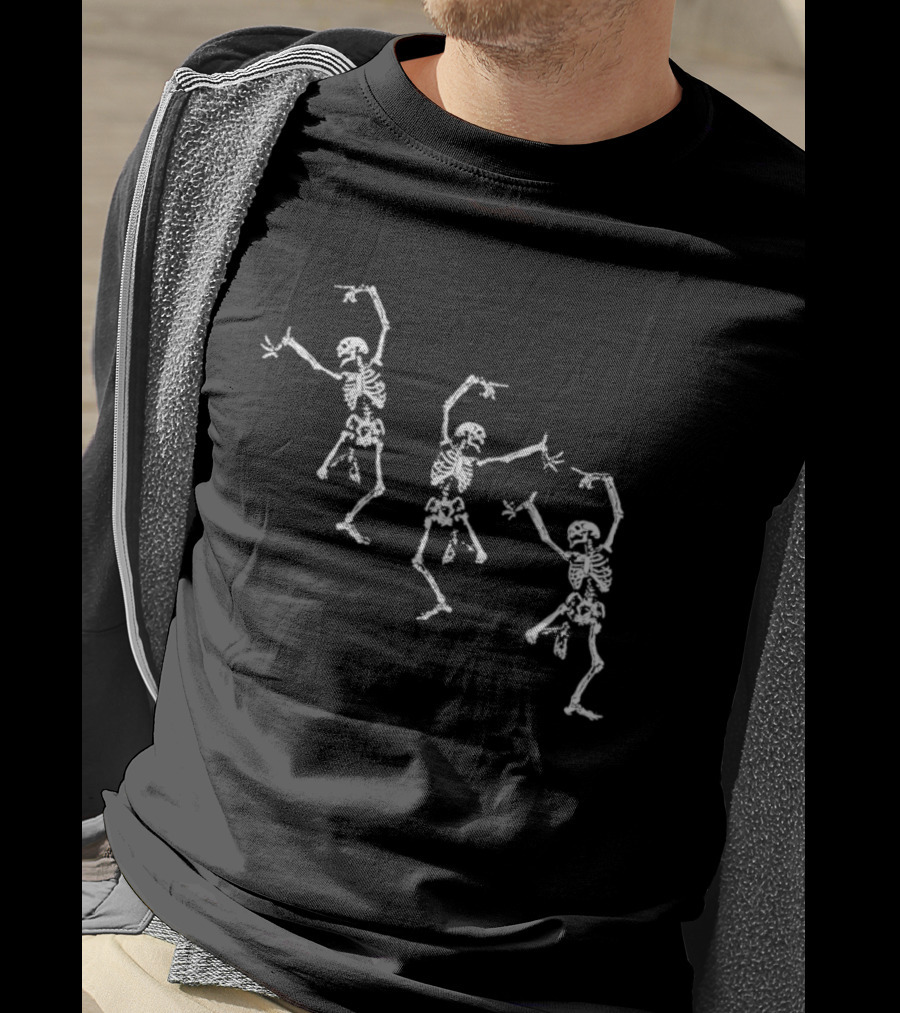 Dancing Skeletons Spooky Gothic Halloween Skeletons T-Shirt