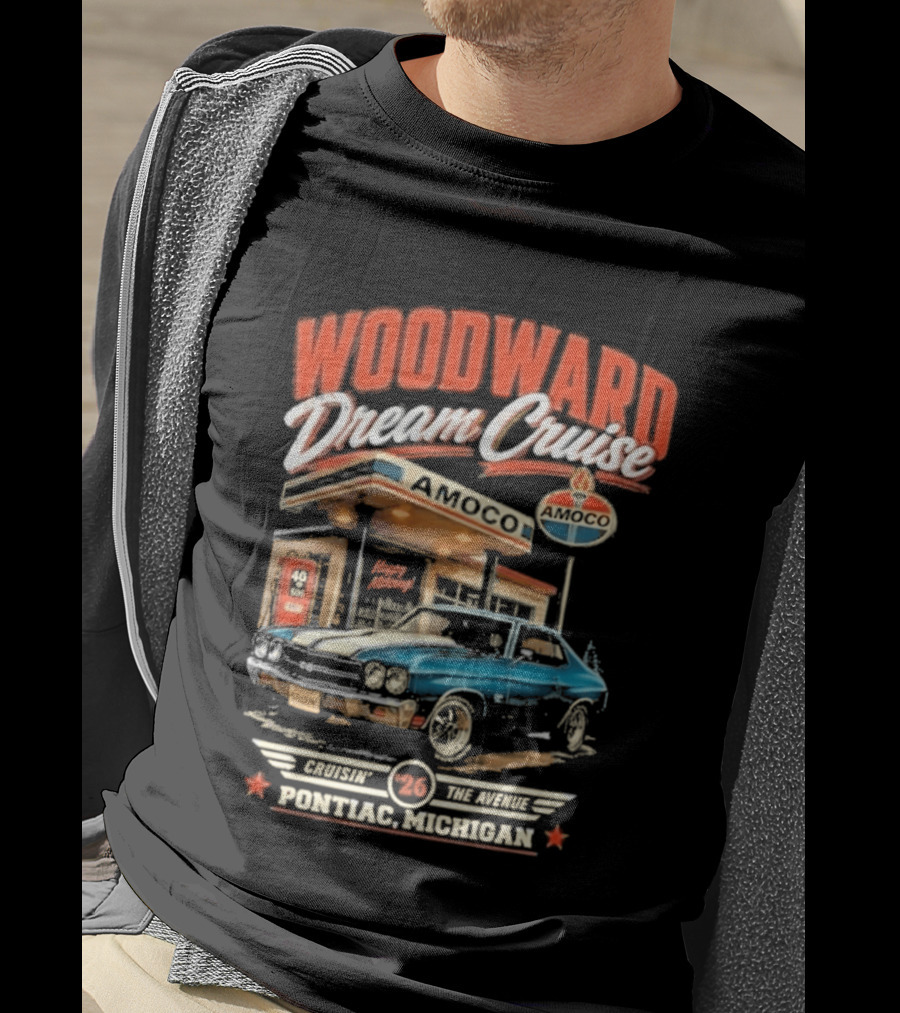 Woodward Dream Cruise Pontiac Michigan Amoco Service Station Classic Car T-Shirt