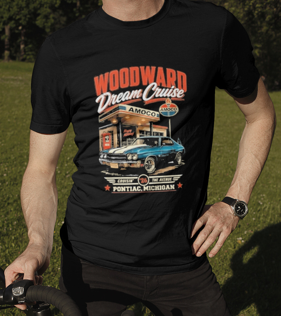 Woodward Dream Cruise Pontiac Michigan Amoco Service Station Classic Car T-Shirt