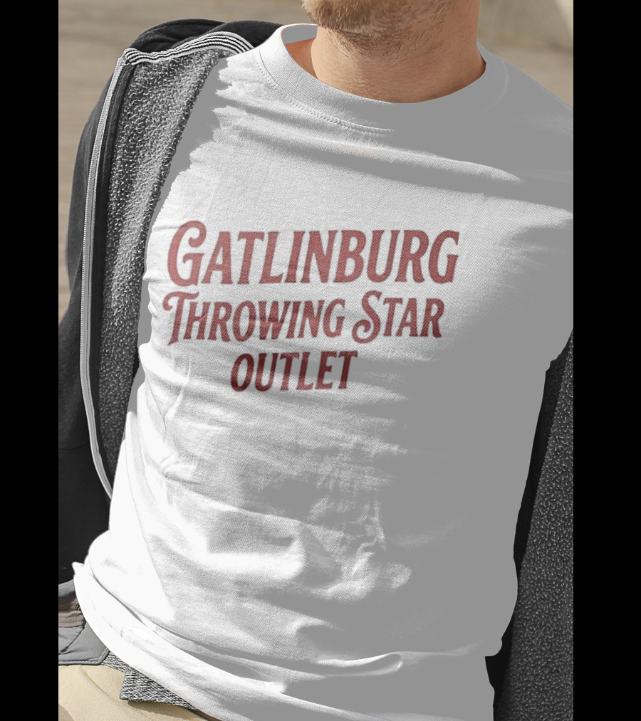 Gatlinburg Throwing Star Outlet Novelty T-Shirt