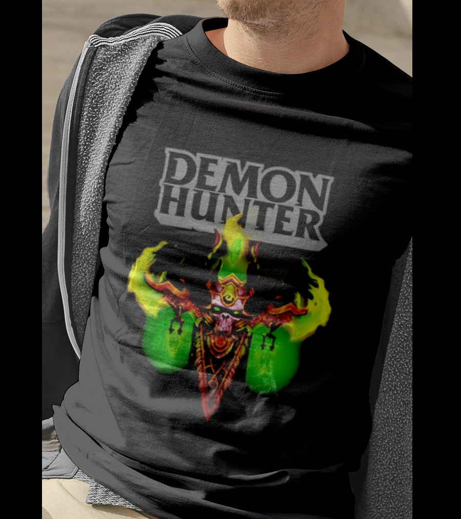Demon Hunter Skull World Of Warcraft Emblem With Green Flame Accents T-Shirt