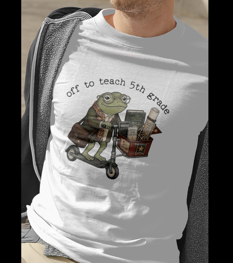 Off To Teach 5th Grade Frog Teacher Scooter Back To School T-Shirt