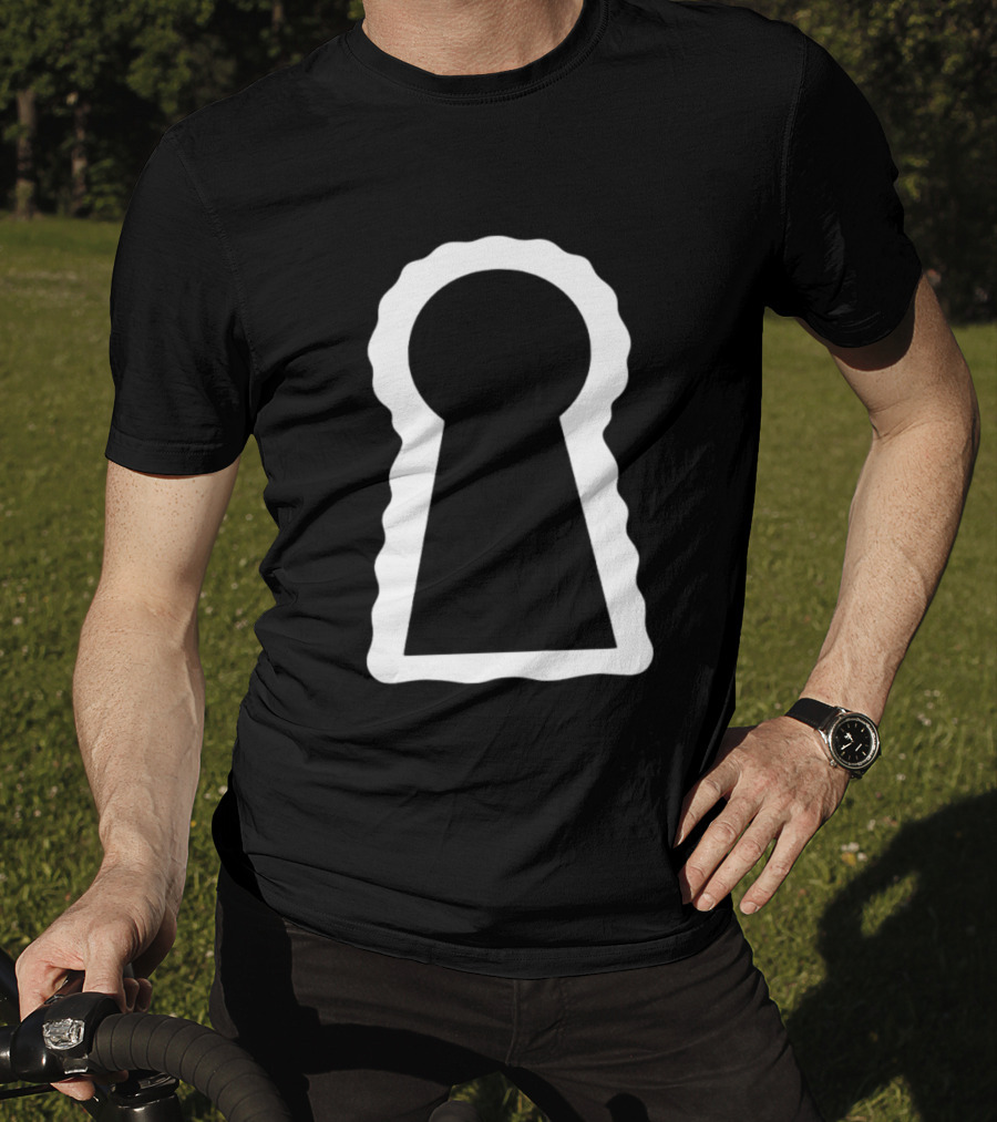 Minimalist Keyhole Secret Door Aesthetic T-Shirt