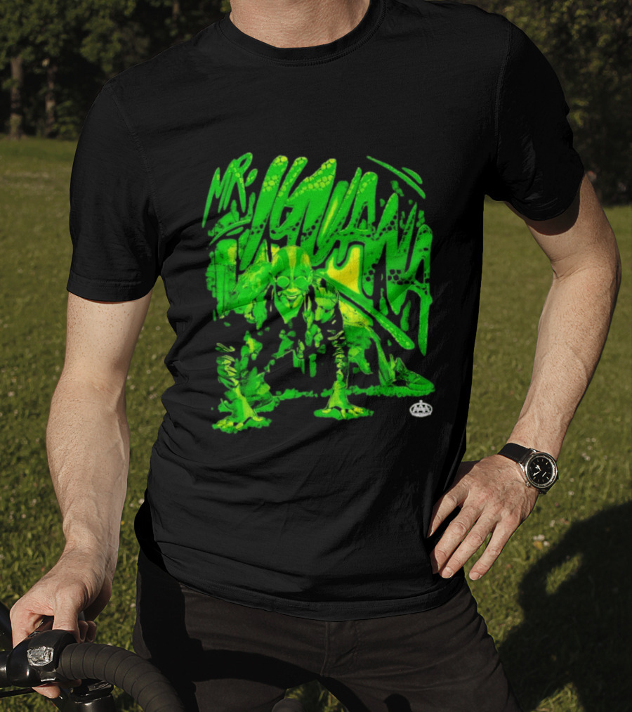 Mr Iguana AAA Lucha Libre Wrestler Crouching Masked Green Creature T-Shirt