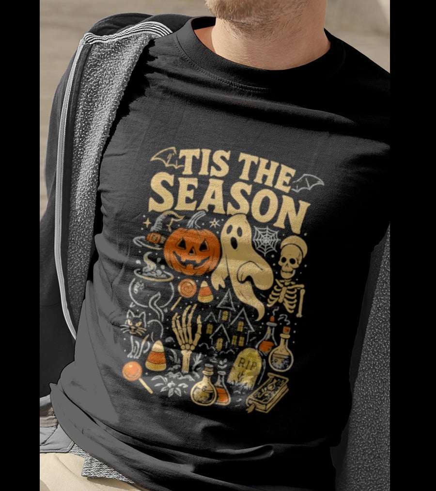 Tis The Season Halloween Pumpkin Ghost Skeleton Bats Candy T-Shirt