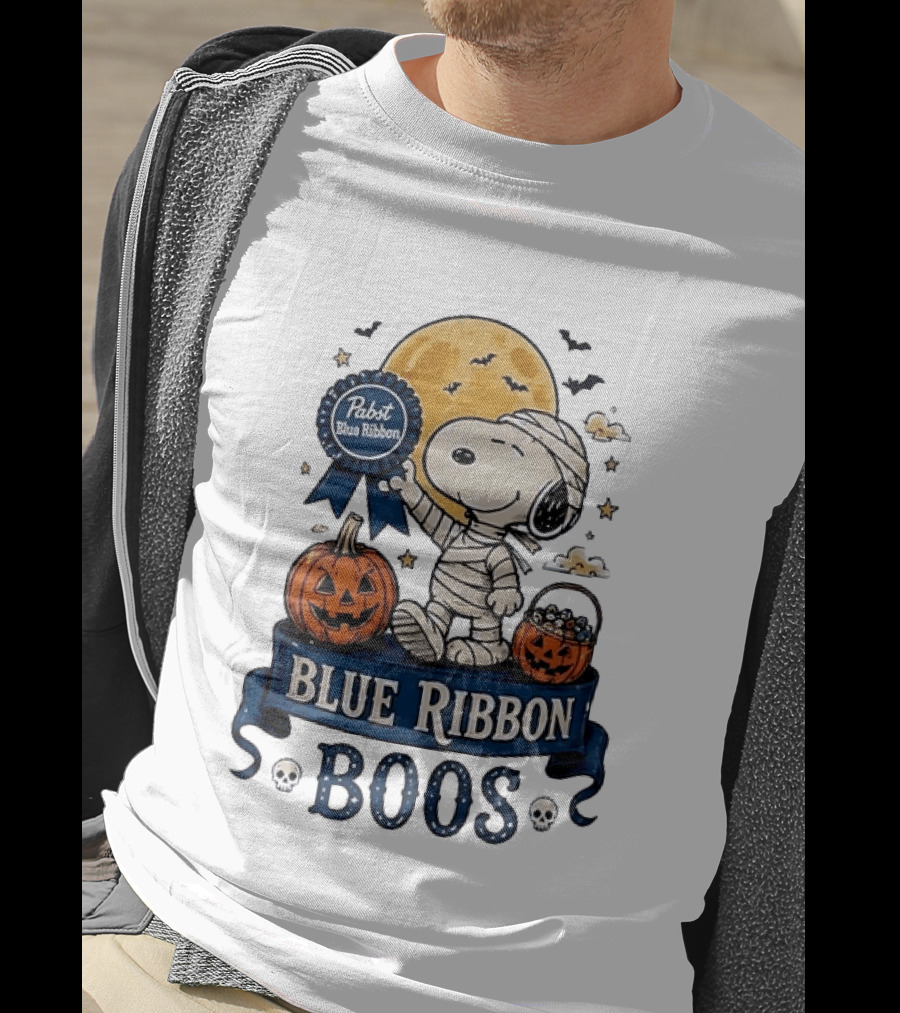 Pabst Blue Ribbon Snoopy Mummy Halloween Blue Ribbon Boos Pumpkin Moon Bats T-Shirt