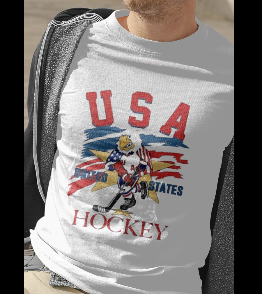 USA United States Hockey Eagle Distressed T-Shirt