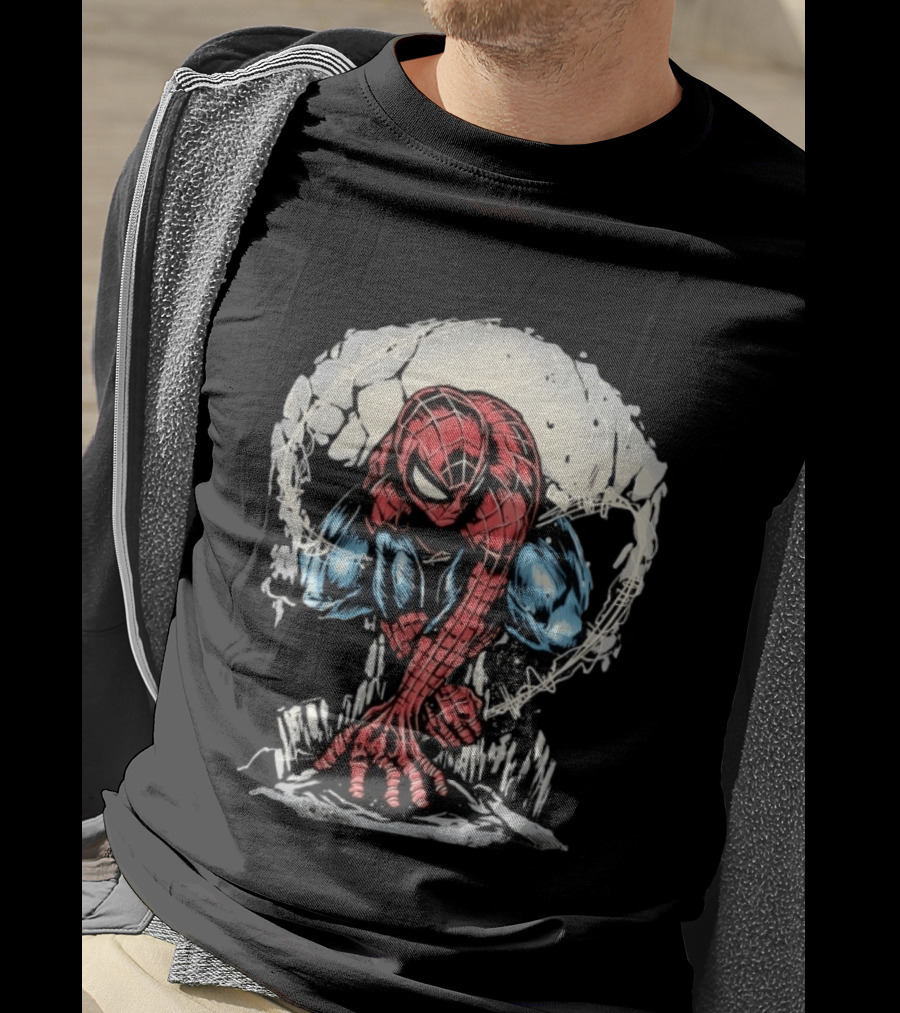 Spider Man Crouching Hero Marvel Comic Book T-Shirt