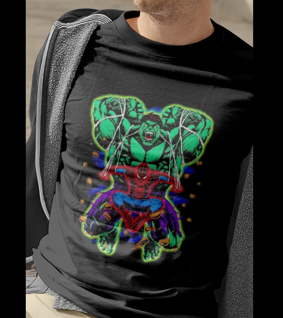 The Incredible Hulk And Spider Man Marvel Superheroes Comic Action Scene T-Shirt