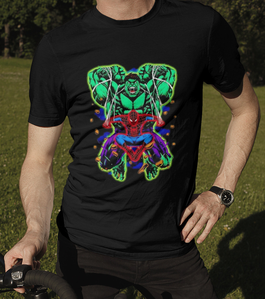 The Incredible Hulk And Spider Man Marvel Superheroes Comic Action Scene T-Shirt