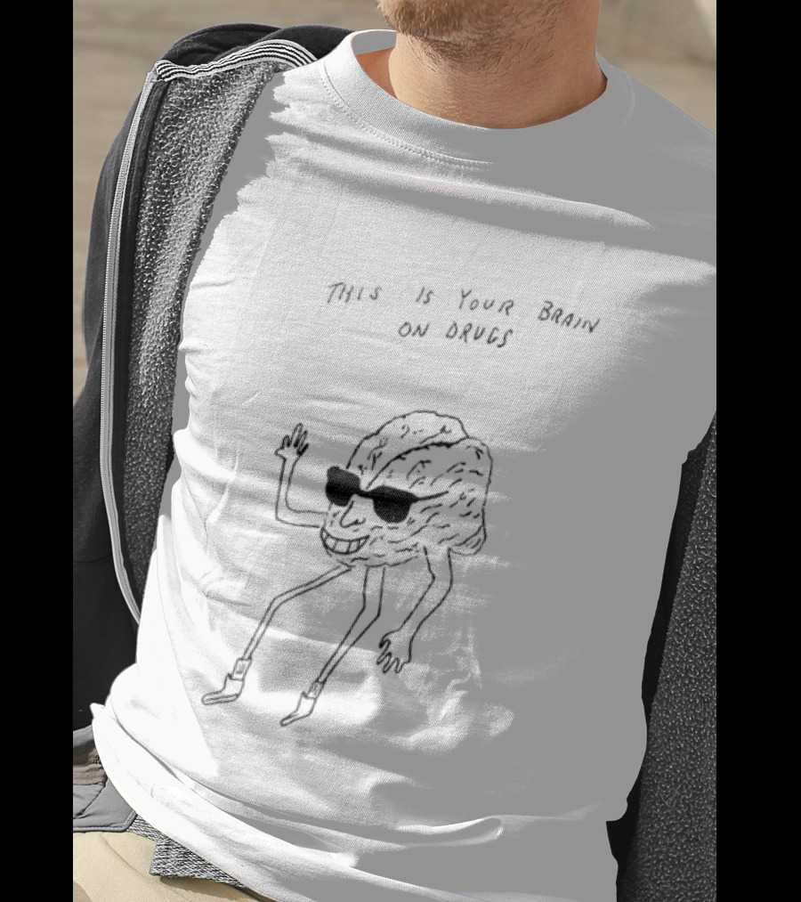 This Is Your Brain On Drugs M Gray Cartoon Brain With Sunglasses T-Shirt