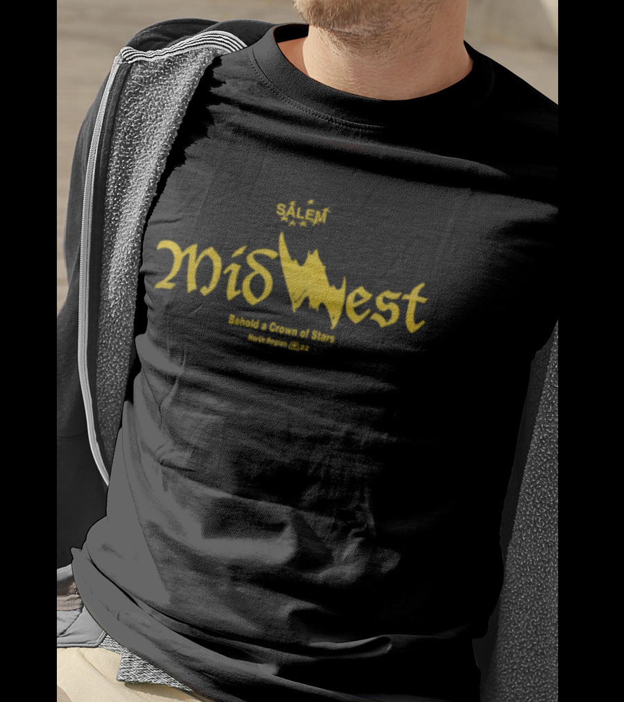 Midwest Exhibit Salem Store Of Horrors Batwing Black T-Shirt