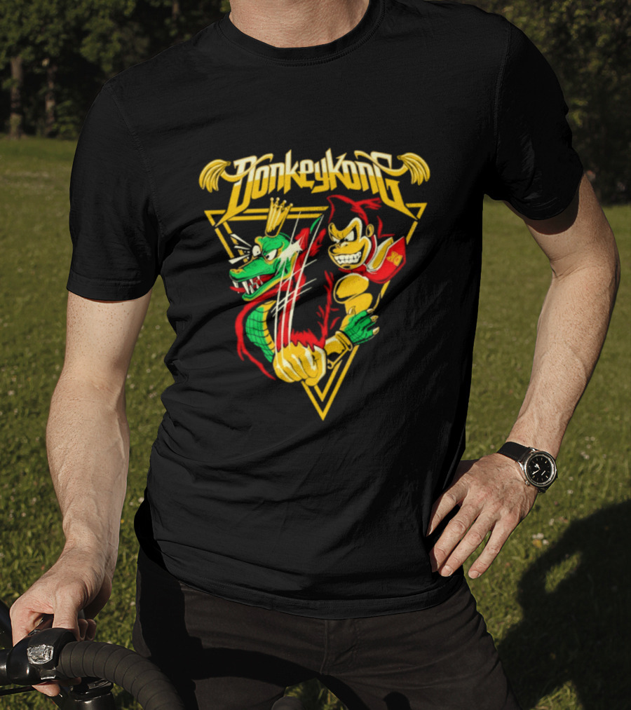 Donkey Kong Cartoon Retro Style Triangular Battle Scene T-Shirt