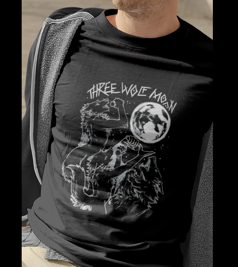 Three Wolf Moon Singing Wolves Howling Meme Moon Phases T-Shirt
