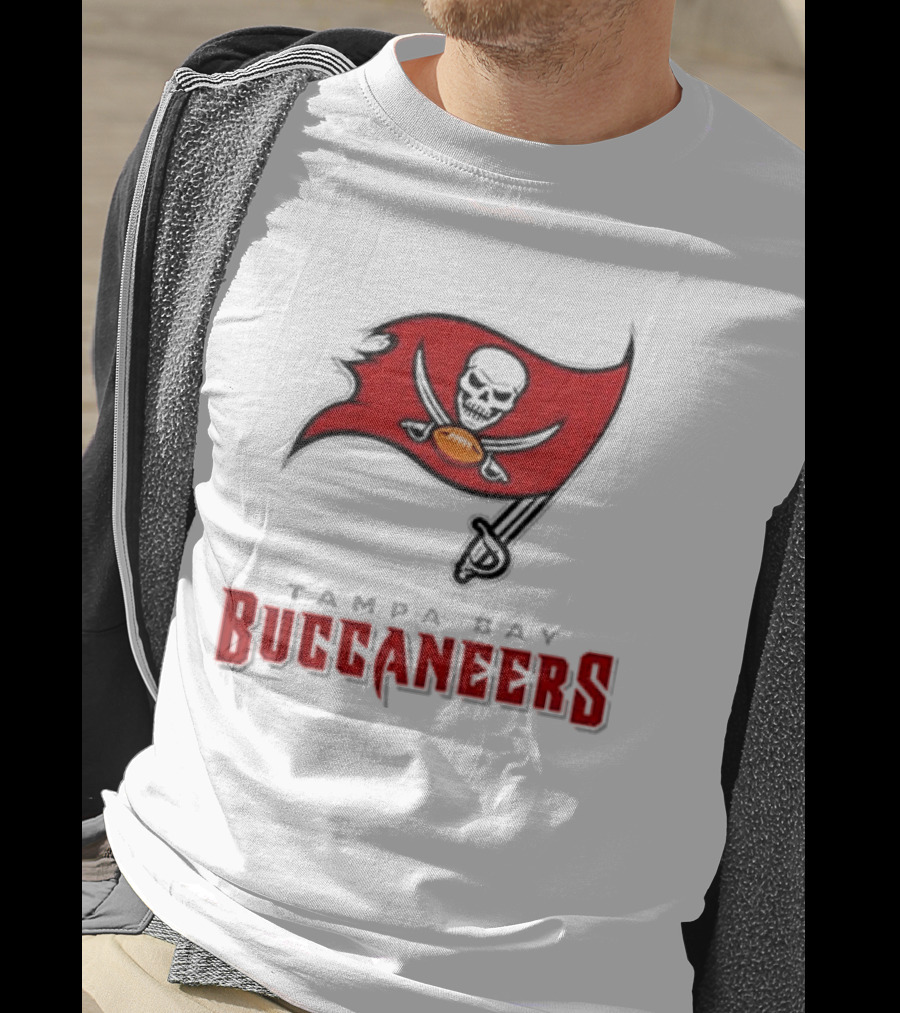 Tampa Bay Buccaneers Season Opener Skull Flag T-Shirt