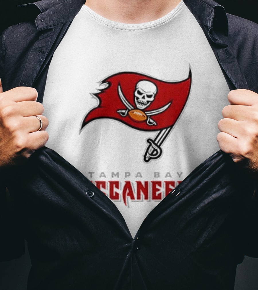 Tampa Bay Buccaneers Season Opener Skull Flag T-Shirt