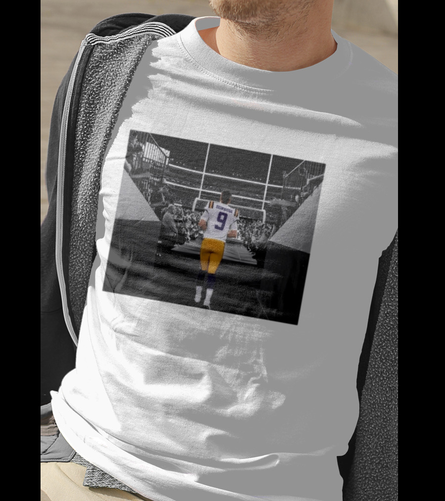 Joe Burrow 9 LSU Tigers Football Quarterback Stadium Entrance T-Shirt