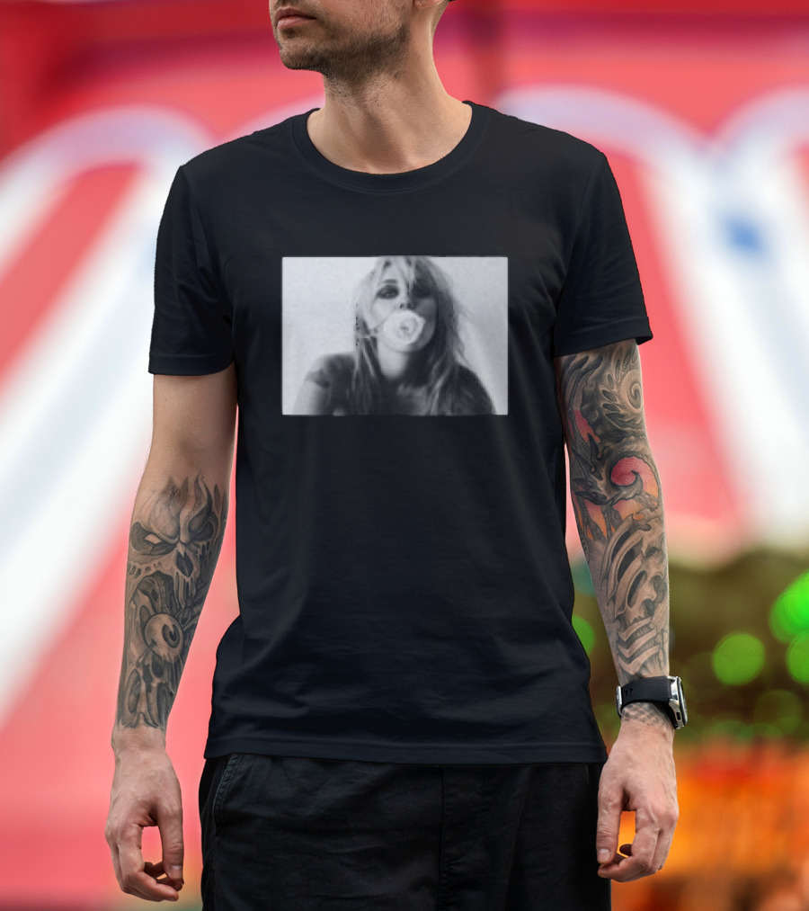 Miley Store Bass Persuades Black Bubblegum Pop T-Shirt