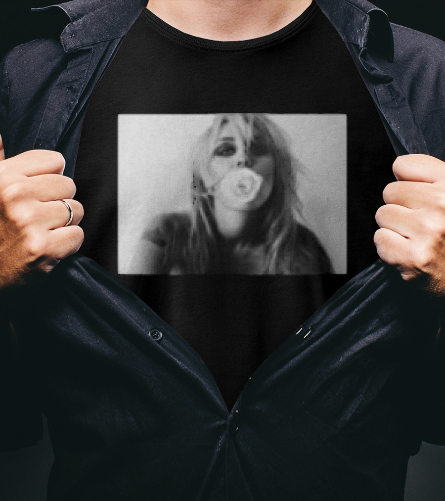Miley Store Bass Persuades Black Bubblegum Pop T-Shirt