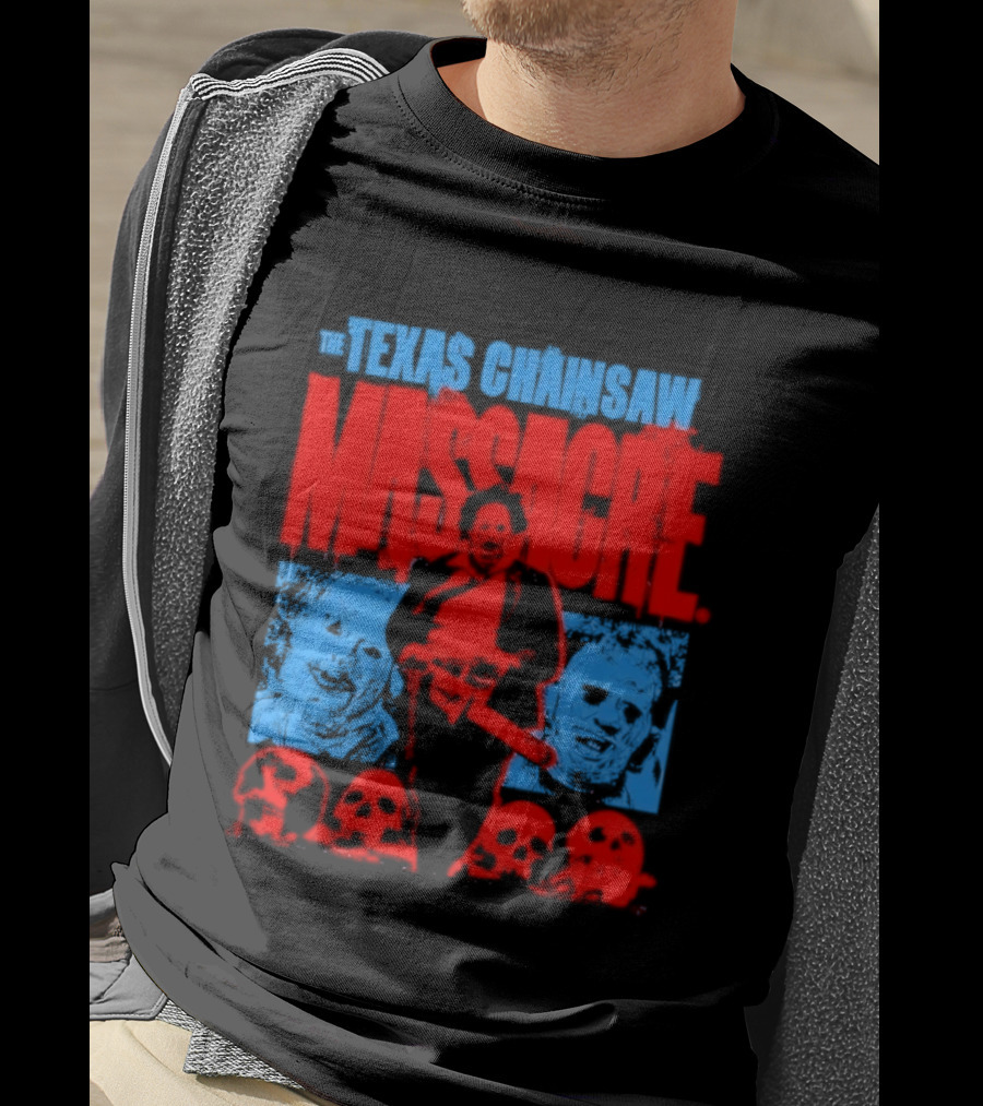 The Texas Chainsaw Massacre Leatherface Horror Movie Skulls Scene T-Shirt