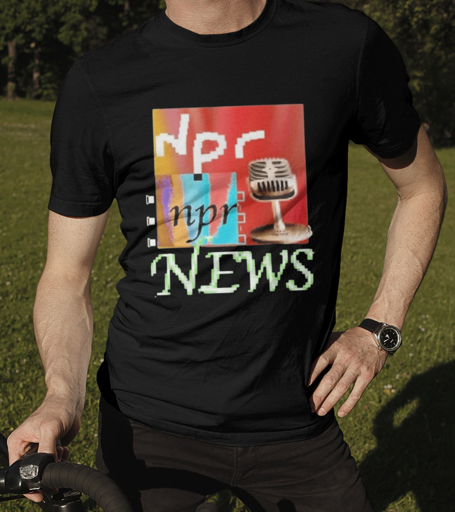 NPR News Public Radio Microphone Icon Podcast T-Shirt