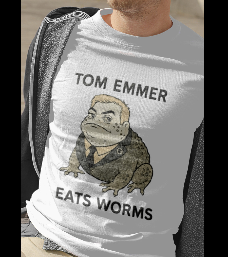 Tom Emmer Eats Worms Cartoon Toad Wearing Suit Tie T-Shirt