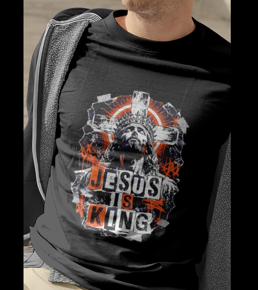 Jesus Is King Distressed Cross Grunge Style Bold Print T-Shirt