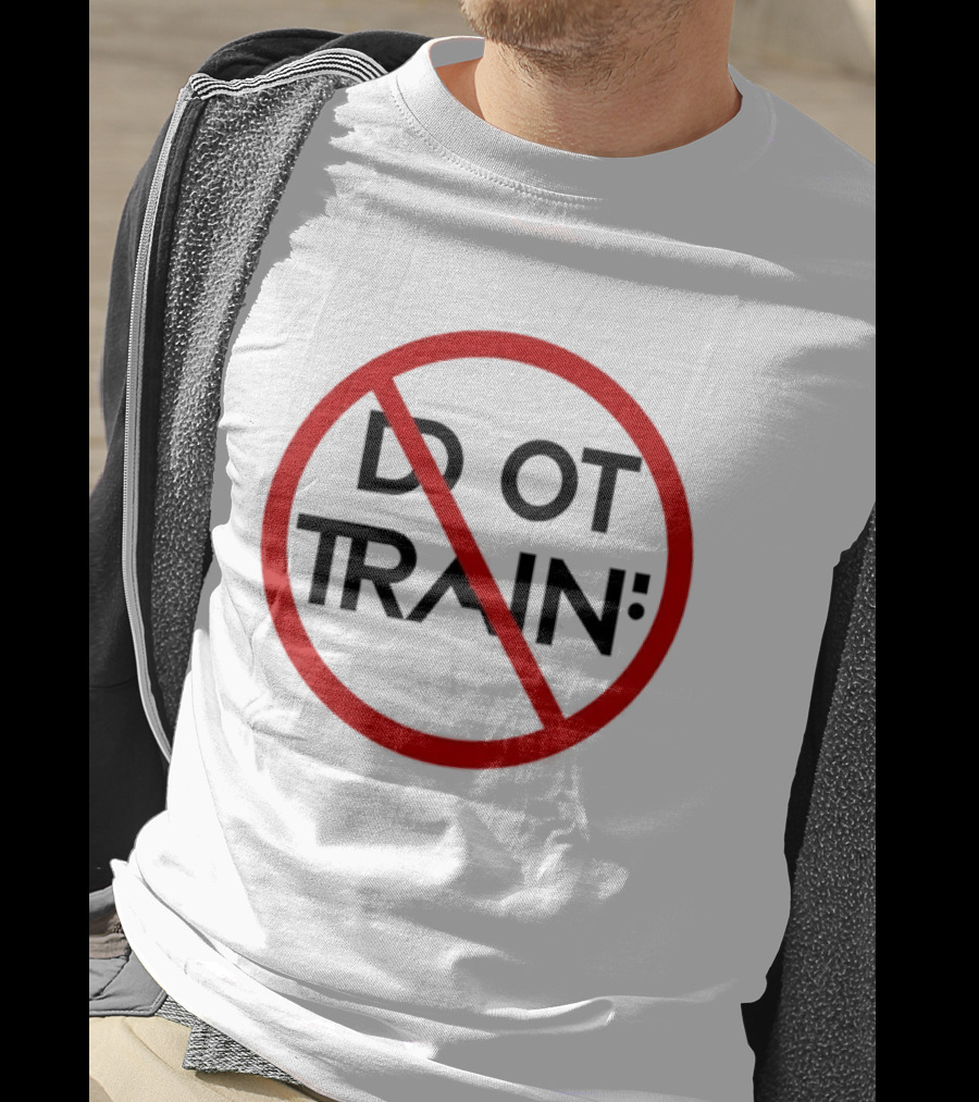 Do Not Train AI Artificial Intelligence Warning T-Shirt