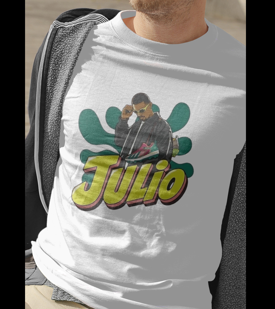 Julio Cool Streetwear Style With Trendy Sneakers T-Shirt