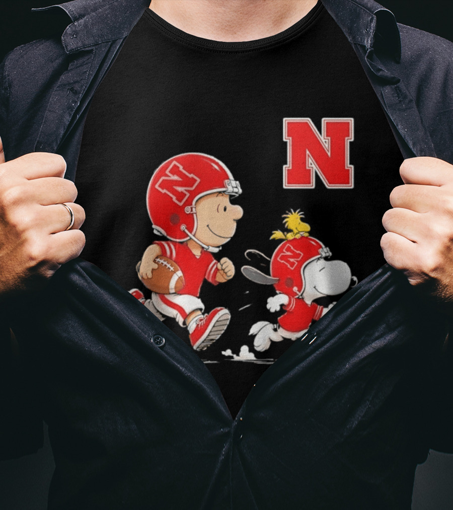 Charlie Brown Woodstock Snoopy Nebraska Cornhuskers Football Helmets T-Shirt