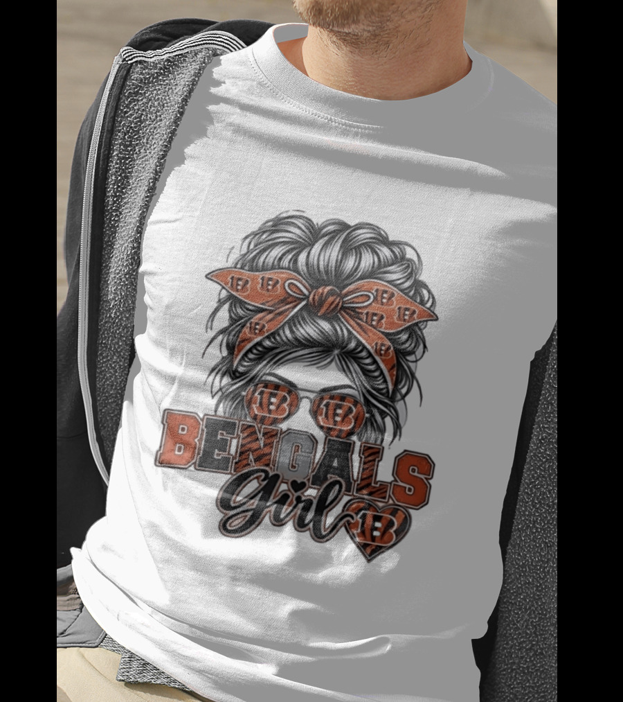 Bengals Girl Messy Bun Fan With Glasses And Bow T-Shirt