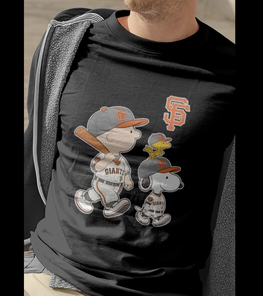 Woodstock Charlie Brown Snoopy San Francisco Giants Baseball Team T-Shirt