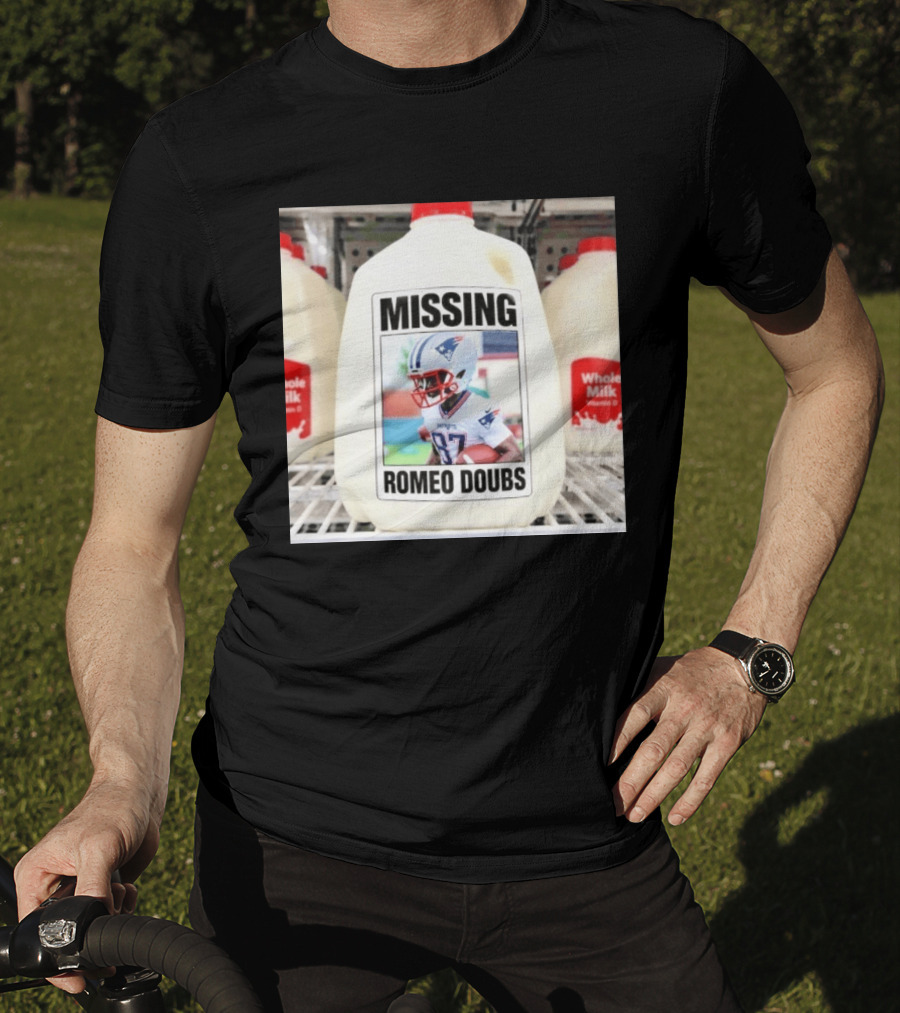 Missing Romeo Doubs Football Milk Carton With Patriots Helmet Image T-Shirt