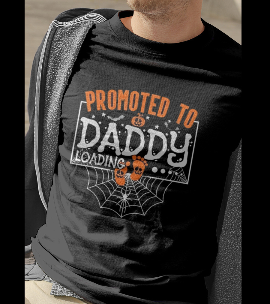 Promoted To Daddy Loading Halloween Pumpkin Baby Announcement T-Shirt