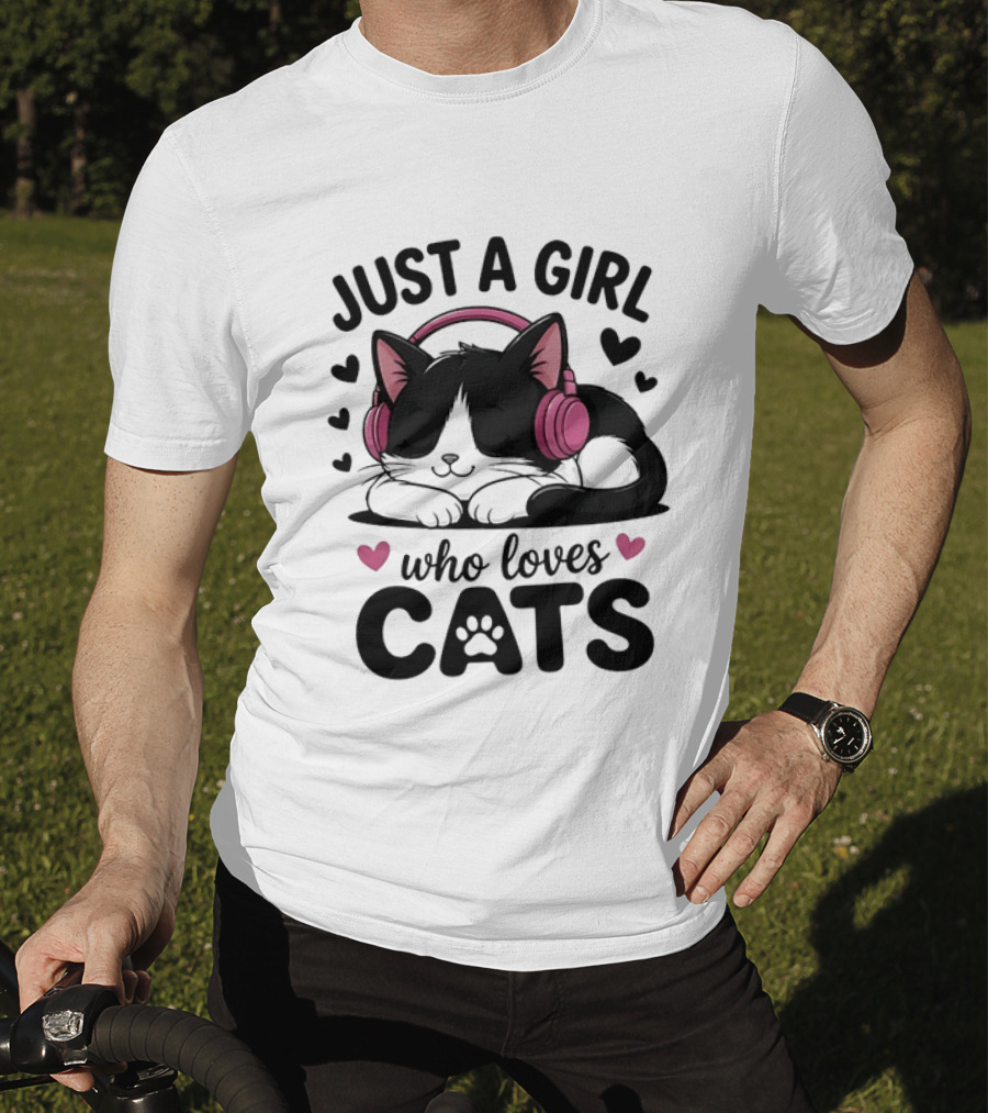 Just A Girl Who Loves Cats Kitten With Headphones T-Shirt