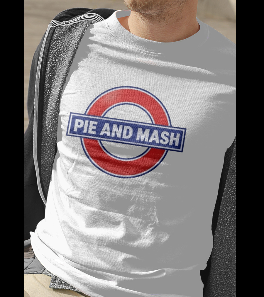 Pie And Mash London Underground Sign Circular Red Blue T-Shirt