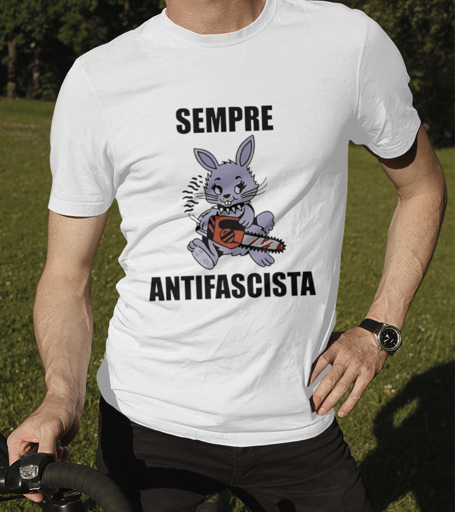Sempre Antifascista Bunny Chainsaw T-Shirt