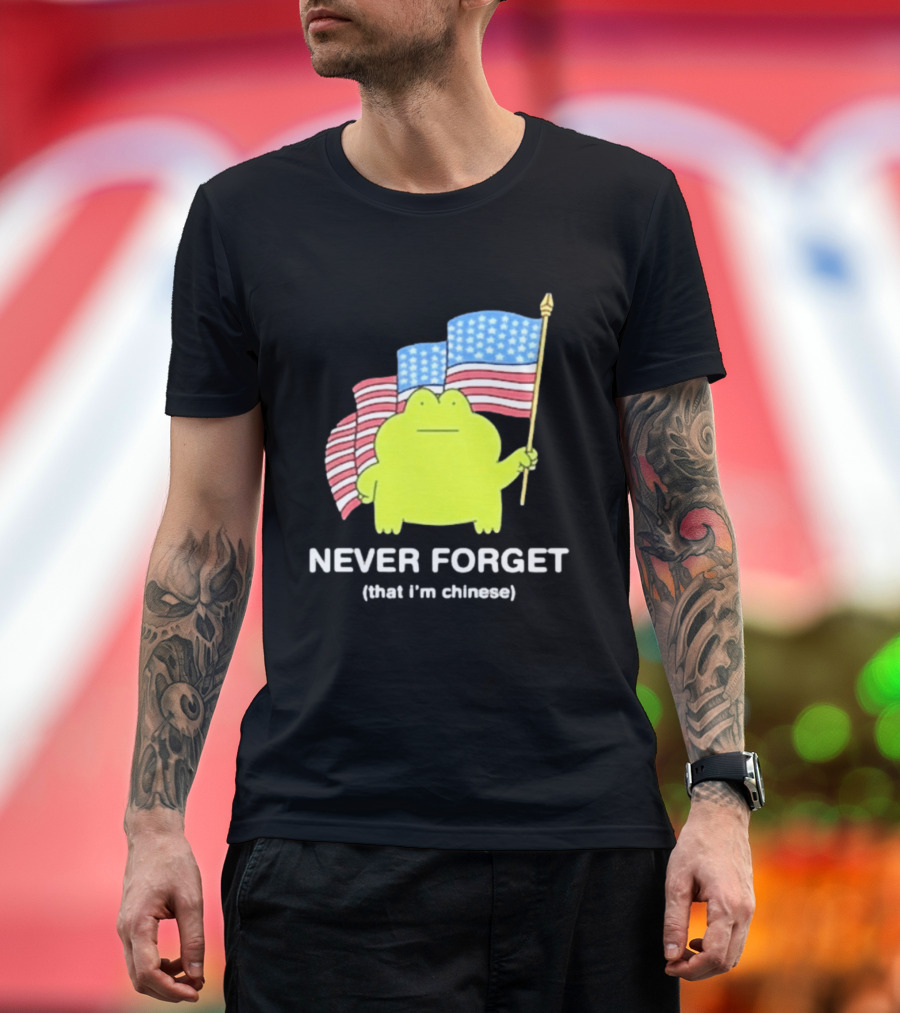 Frog Holding American Flags Never Forget That I'm Chinese T-Shirt