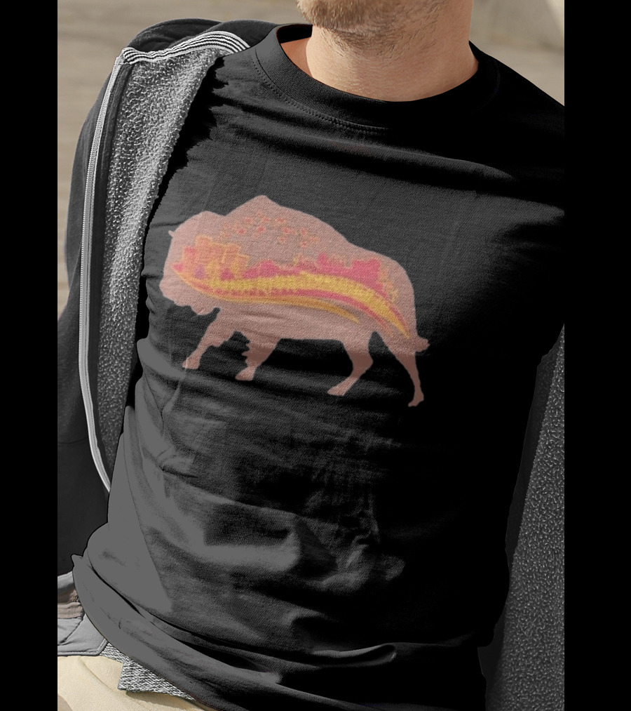 131st Annual YMCA Turkey Trot Thanksgiving Buffalo New York 2026 Runner Buffalo Silhouette Cityscape T-Shirt