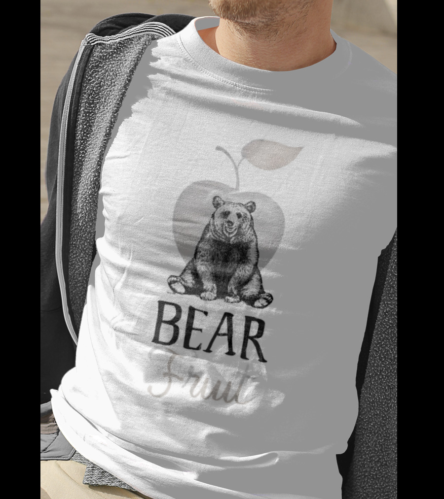 Bear Fruit Apple Nature Wildlife Artistic T-Shirt