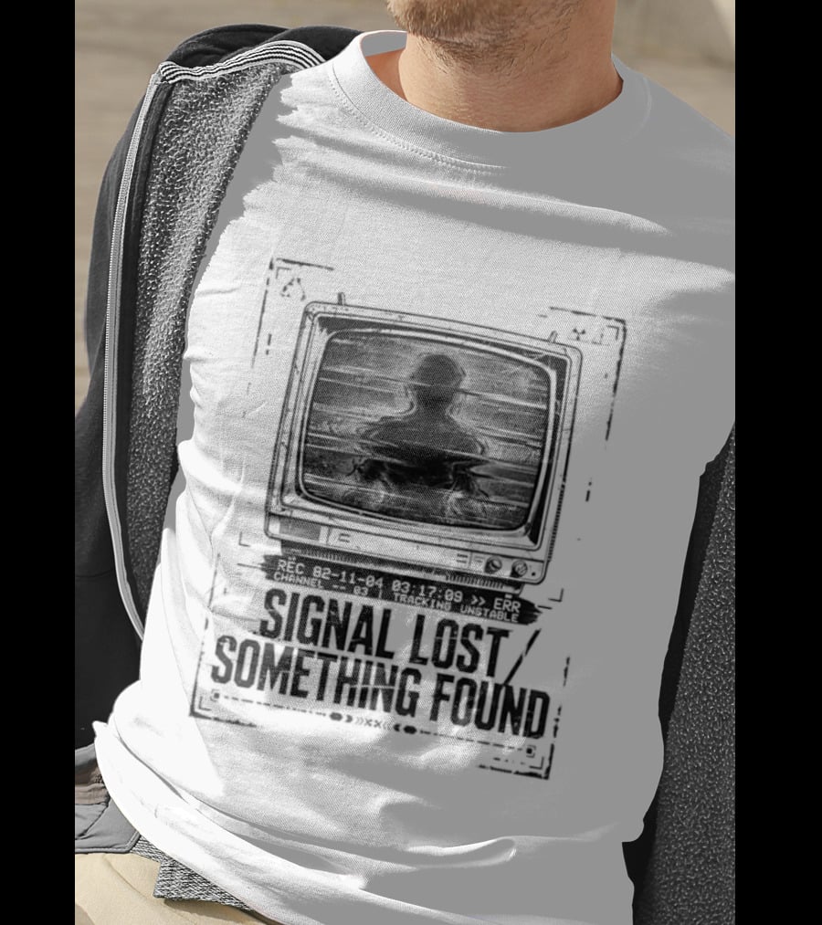 Signal Lost Something Found Vintage Television Glitch Effect T-Shirt