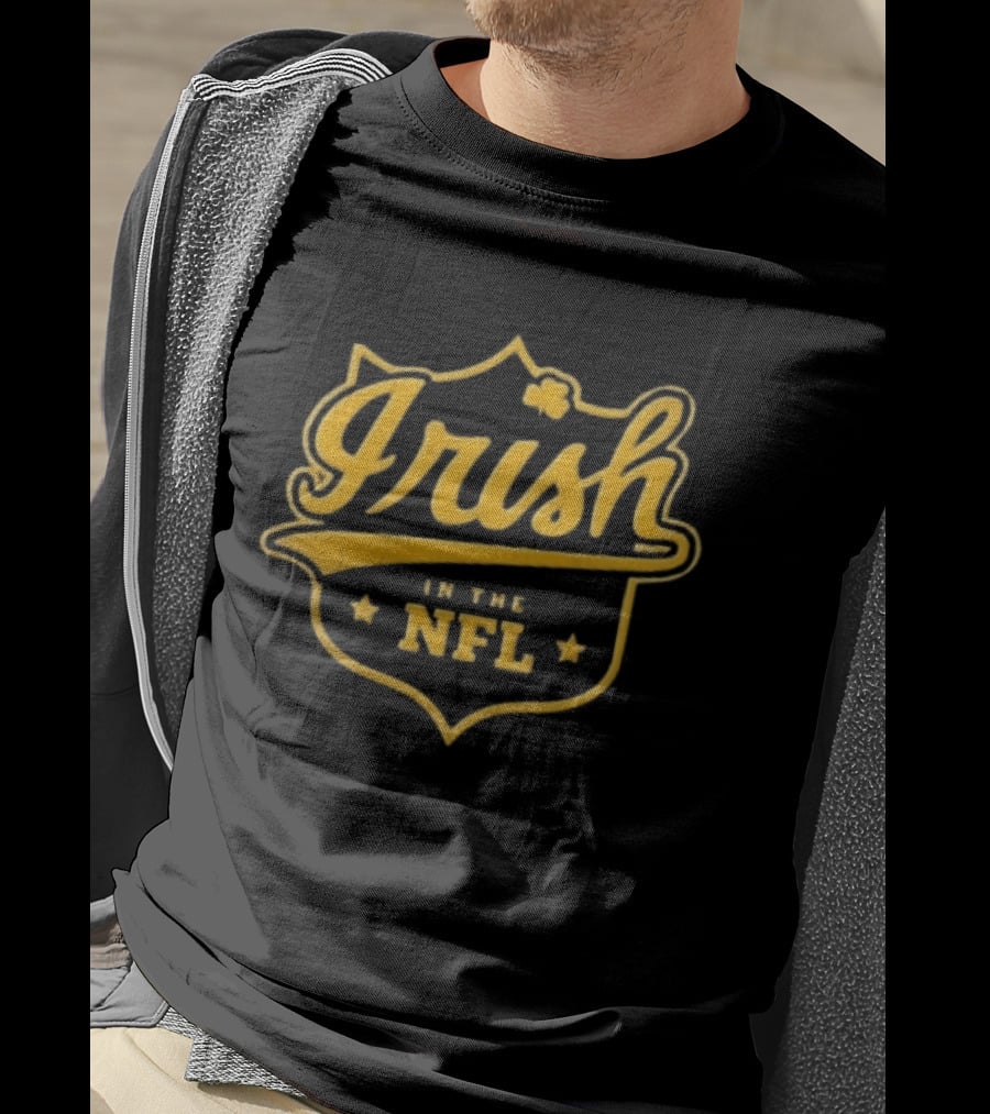 Notre Dame Fighting Irish NFL Football Theme Decorative Crest T-Shirt