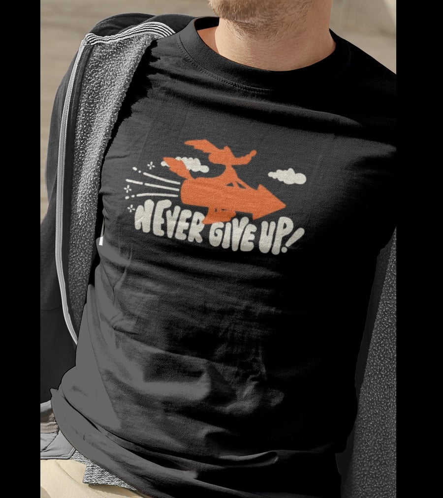 Wile E Coyote Never Give Up Looney Tunes Rocket Humor T-Shirt