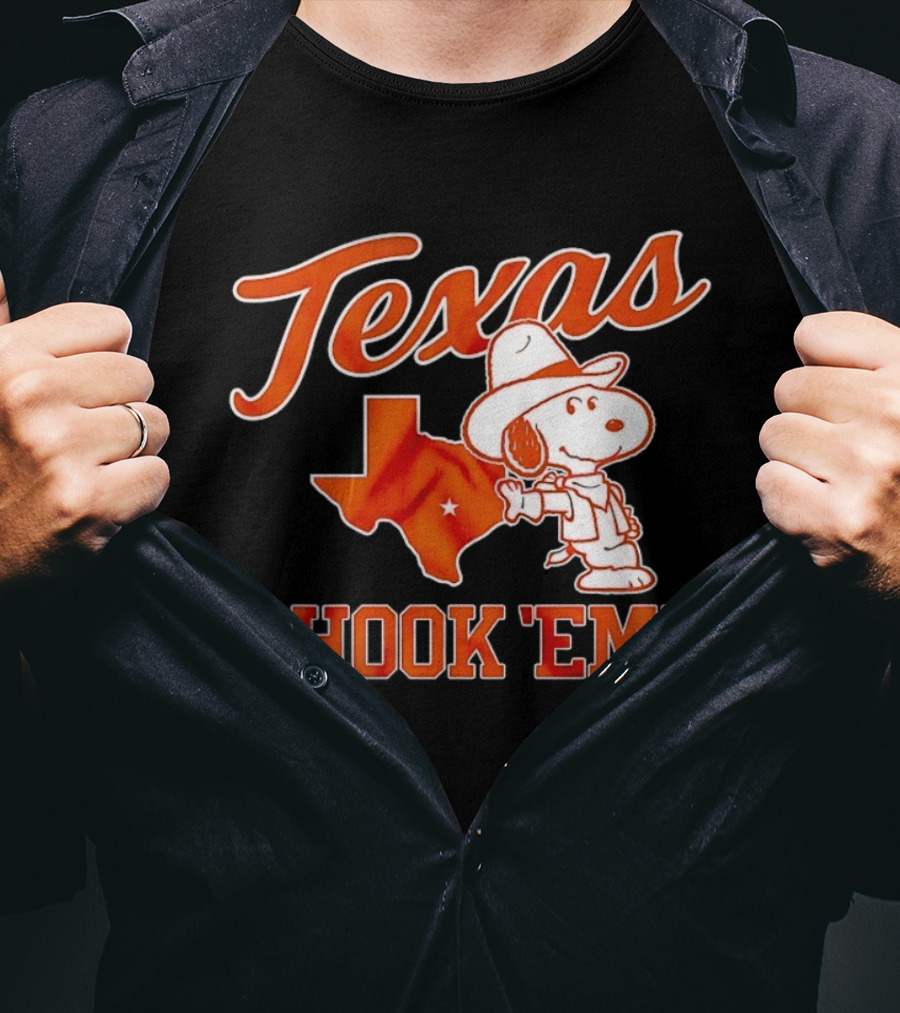 Texas Snoopy Hook 'Em Peanuts Cowboy Spirit T-Shirt